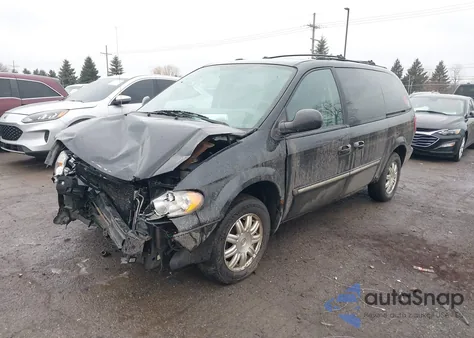 2005 Chrysler Town & Country Touring z USA, uszkodzony, nr VIN 2C4GP54L85R279500